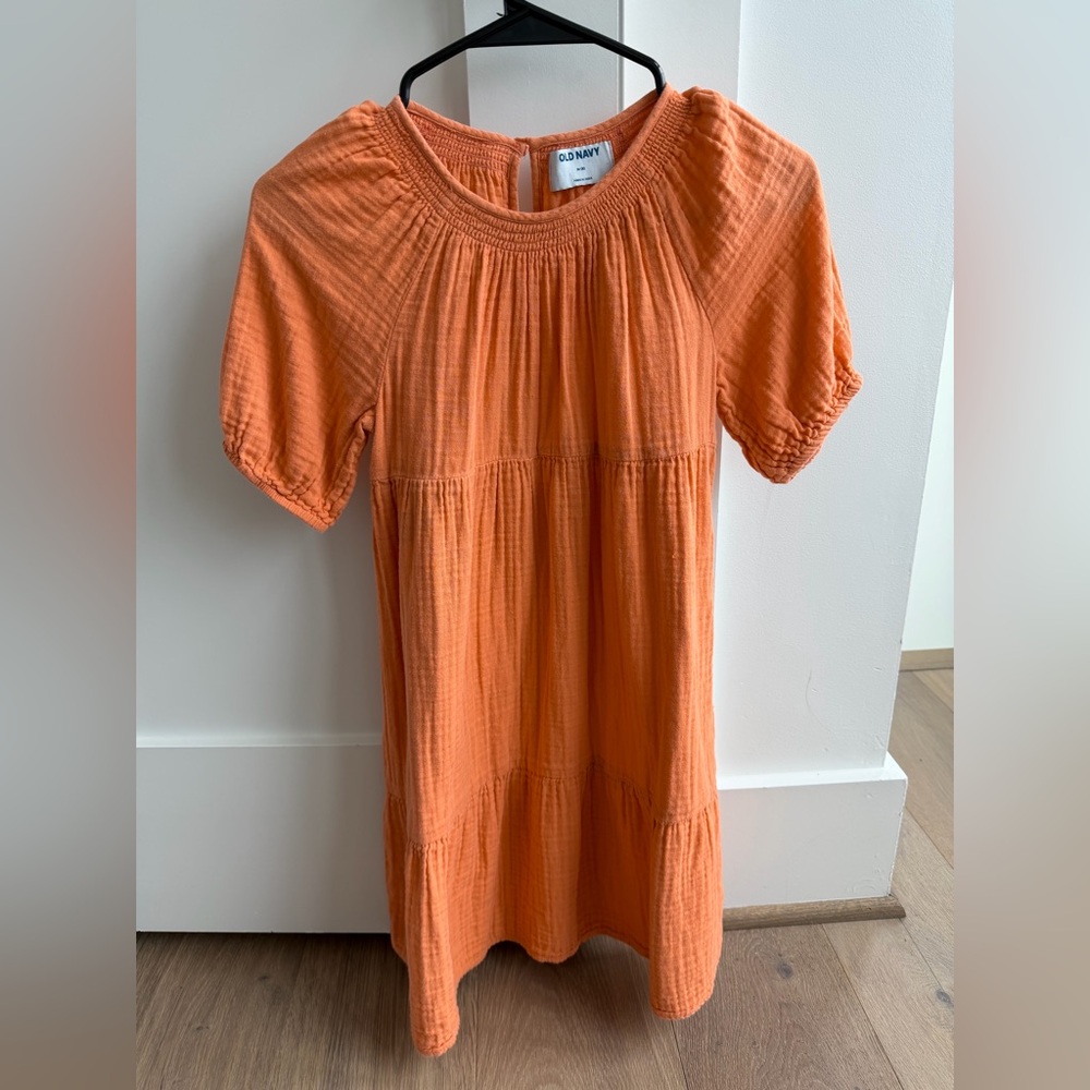 Old Navy Girls dress size 8 in apricot